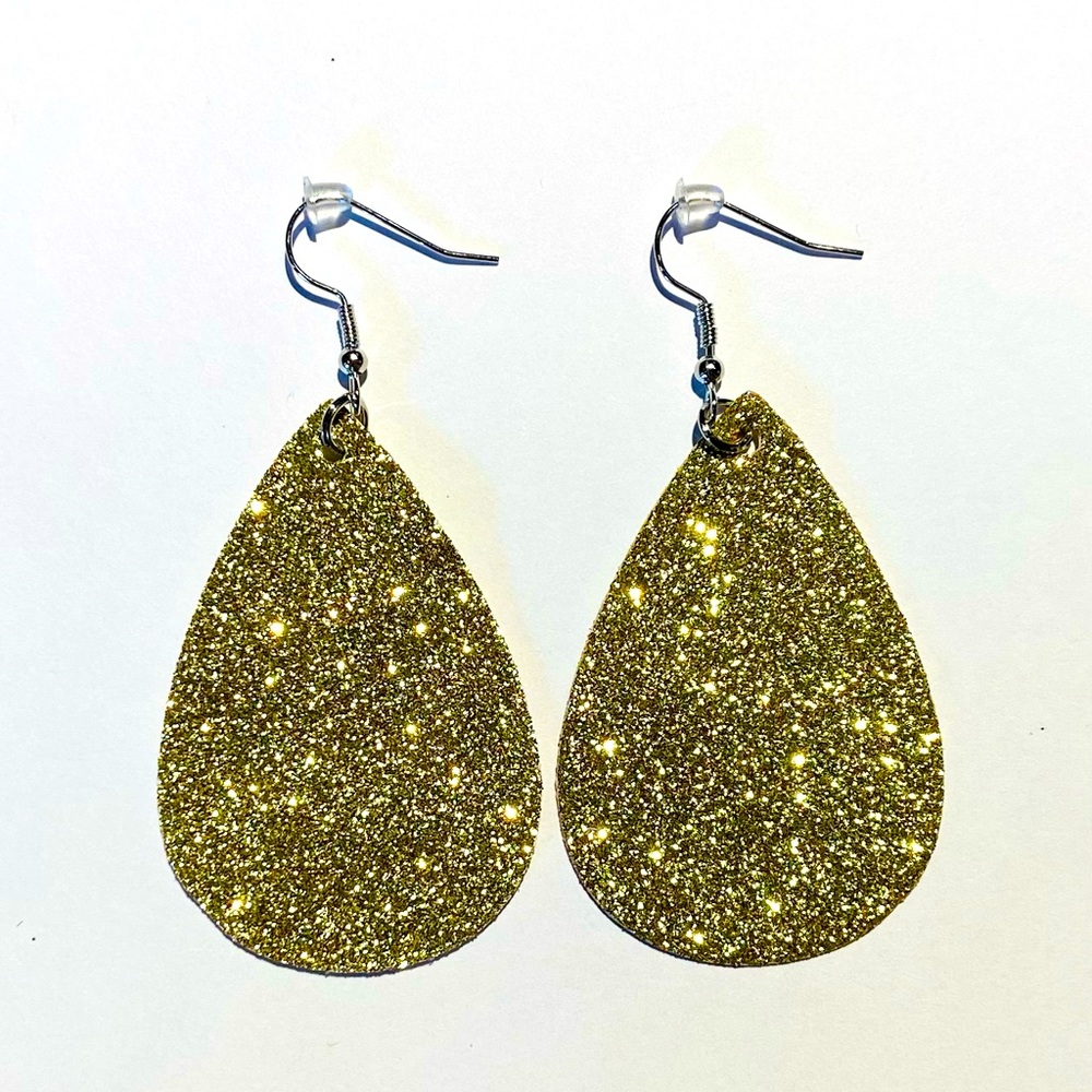 3 for $12 🎉 Faux Leather Teardrop Dangle Earrings